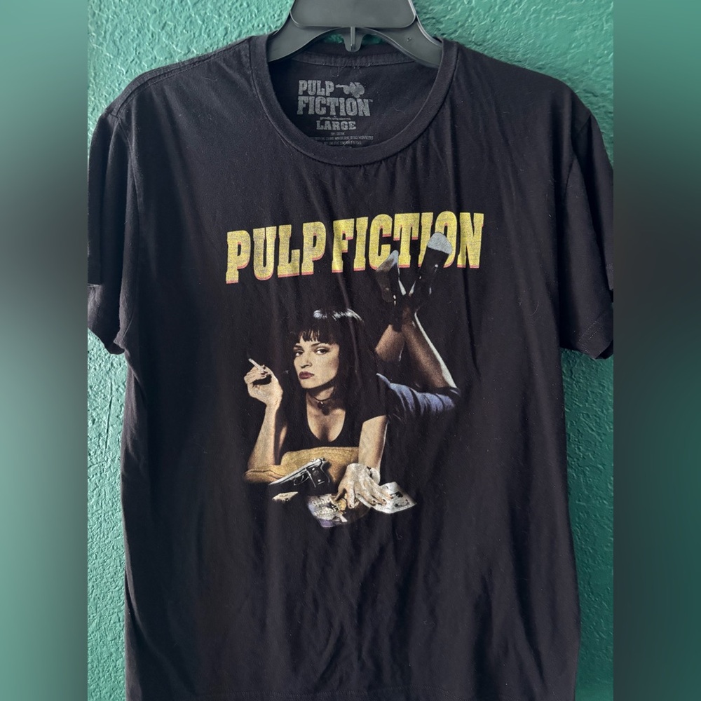 Pulp Fiction Graphic T-Shirt Urban Outfitters Medium